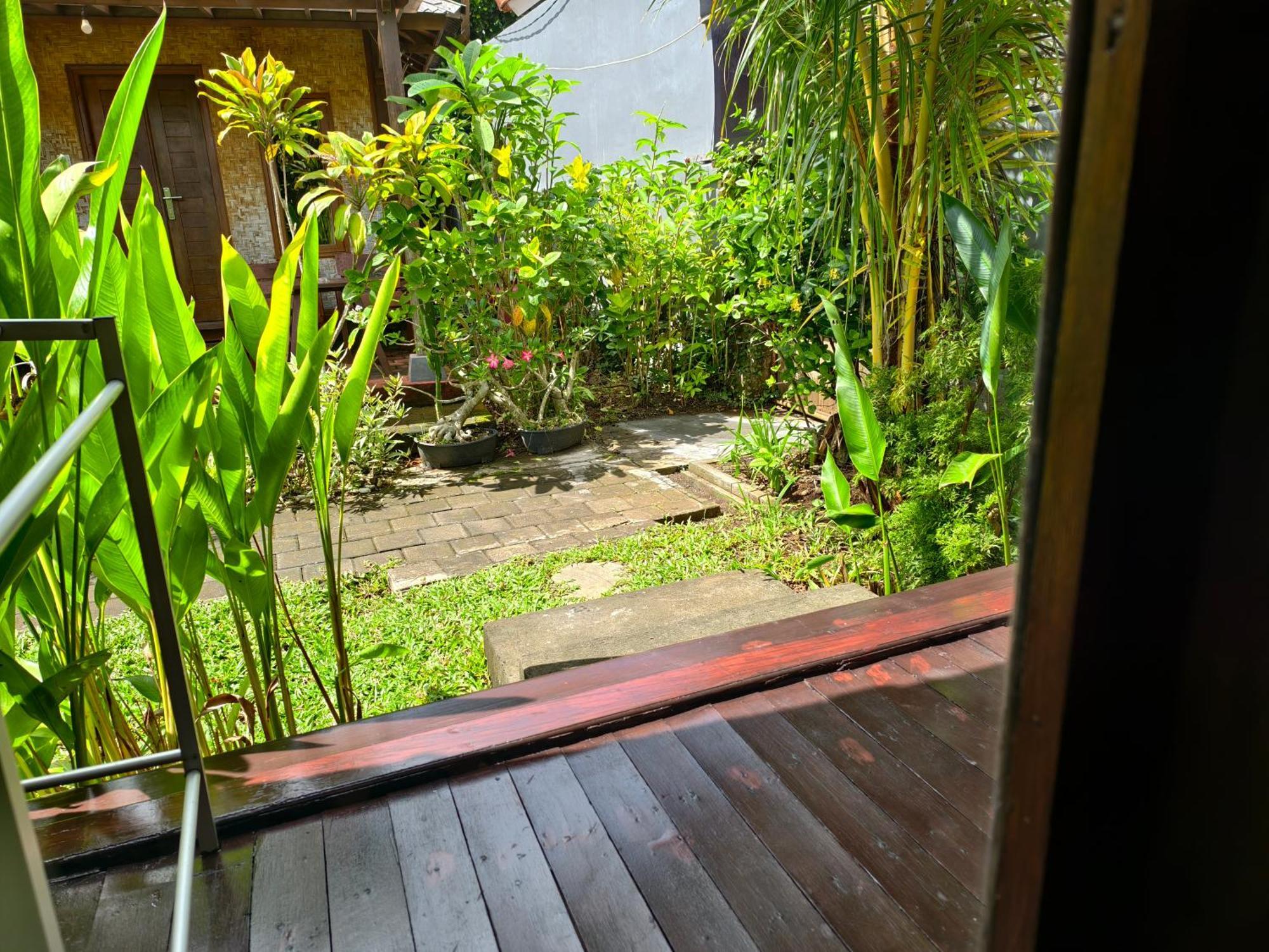 Timbis Homestay Bali Nusa Dua  Esterno foto